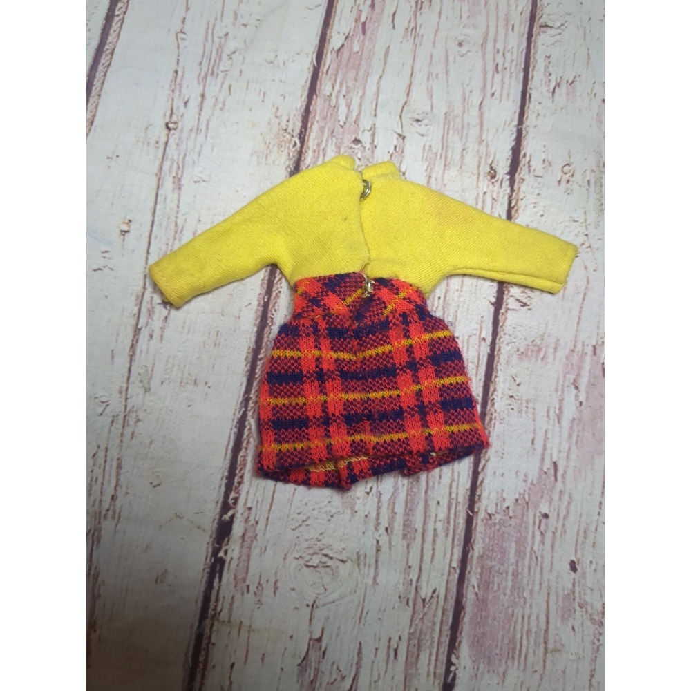 Vintage Barbie Skipper Doll Wooly Winner #1746 Yellow & Plaid Dress - Picture 2 of 2